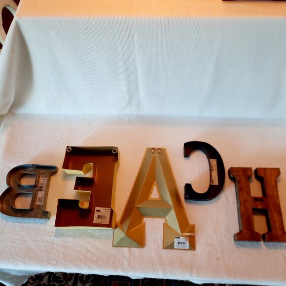 Set of Random BEACH Letters, Graphic Signage - Picture 7 of 7